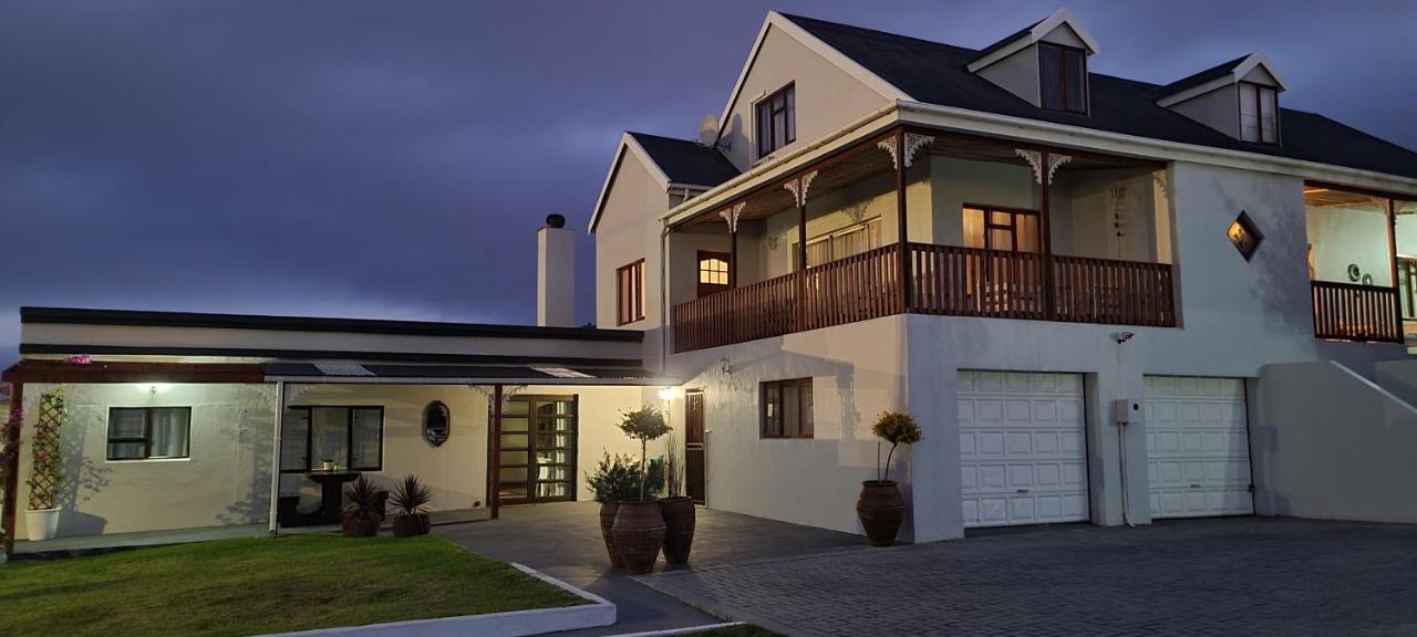 Hotel 7 On South Bredasdorp Exterior foto
